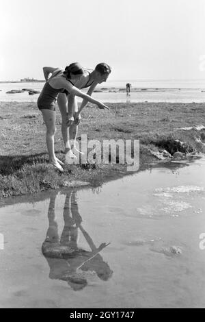 Urlauber auf der Nordseeinsel Juist, Deutschland 1930er Jahre. Urlauber auf der ostfriesischen Insel Juist, Deutschland 1930. Stockfoto