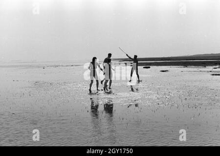 Urlauber auf der Nordseeinsel Juist, Deutschland 1930er Jahre. Urlauber auf der ostfriesischen Insel Juist, Deutschland 1930. Stockfoto