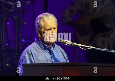 5. Oktober 2021, Huntington, New York, USA: Brian Wilson, Mitbegründer der Beach Boys, tritt im Paramount auf. (Bild: © Debby Wong/ZUMA Press Wire) Stockfoto