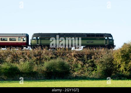 Erhaltene Diesellokomotive der Baureihe 47 Nr. D1935 'Roger Hosking MA 1925-2013' (47805). Stockfoto