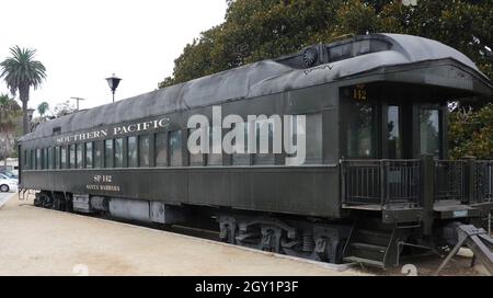 Historischer Eisenbahnwaggon SP 142, Bahnhof Santa Barbara, Kalifornien, USA Stockfoto