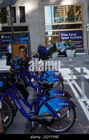 Leerer Ladenbereich zur Miete Lexington Avenue, Manhatten, New York nach einem Rückgang der Bürobelegung durch COVID-19 Stockfoto