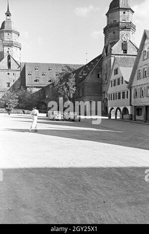 Stadtkirche in Freudenstadt, eine der seltenen Winkelkirchen, Deutsches Reich 30er Jahre. Die Pfarrkirche in Freudenstadt, einer der wenigen rechteckigen Kirchen, Deutschland 1930. Stockfoto