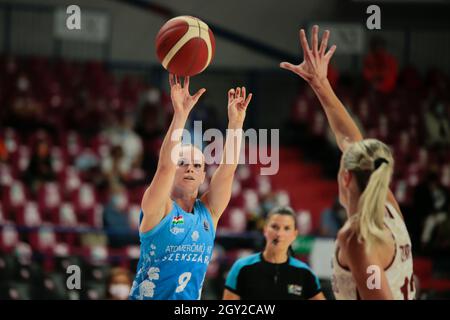 Venedig, Italien. Oktober 2021. Studer Ã&#x81;gnes (KSC Szekszard) während Umana Reyer Venezia gegen KSC Szekszard, Basketball Euroleague Women Championship in Venedig, Italien, Oktober 06 2021 Quelle: Independent Photo Agency/Alamy Live News Stockfoto