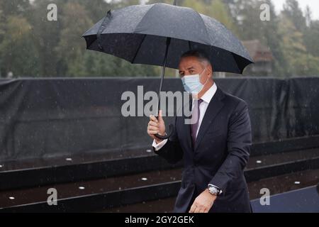 Brdo Pri Kranju, Slowenien. Oktober 2021. Milo Dukanovic, Präsident von Montenegro, trifft auf den EU-Westbalkan-Gipfel in Brdo pri Kranju ein. (Foto: Luka Dakskobler/SOPA Images/Sipa USA) Quelle: SIPA USA/Alamy Live News Stockfoto