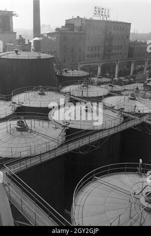 Blick in die Shell AG in Hamburg, Deutschland 1930er Jahre. Blick auf die Deutsche Shell AG, Hamburg, Deutschland 1930. Stockfoto