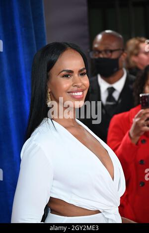 London, Großbritannien. Oktober 2021. Sabrina Elba besuchte die Eröffnungsgala „The Harder They Fall“ - 65. BFI London Film Festival, Southbank Centre, London, Großbritannien. 6. Oktober 2021. Kredit: Picture Capital/Alamy Live Nachrichten Stockfoto