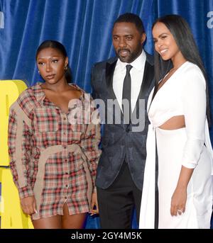 Foto muss gutgeschrieben werden ©Alpha Press 078237 06/10/2021 Isan Elba, Idris Elba und Frau Sabrina Dhowre Elba je härter sie fallen Premiere Eröffnungsgala während des BFI London Film Festival 2021 in London Stockfoto