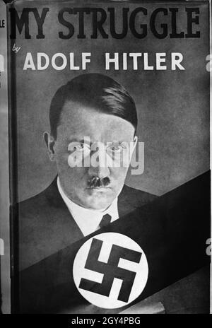 'Adolf Hitlers ideologisches Werk ''Mein Kampf hier als Buchcover der englischen Übersetzung mit dem Titel ''Mein Kampf''. [Automatisierte Übersetzung]' Stockfoto