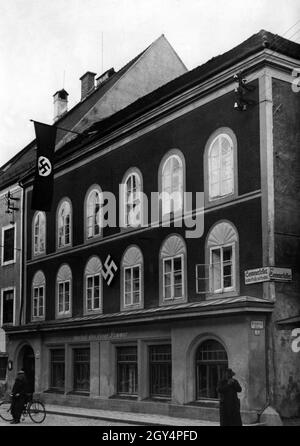Das Geburtshaus Adolf Hitlers in Braunau am Inn in der ehemaligen Salzburger Vorstadt-Straße, heute Adolf Hitler-Straße. [Automatisierte Übersetzung] Stockfoto