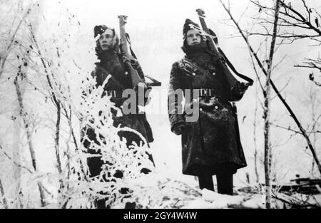 Zwei britische Soldaten auf ihrem Posten in Frankreich. [Automatisierte Übersetzung] Stockfoto