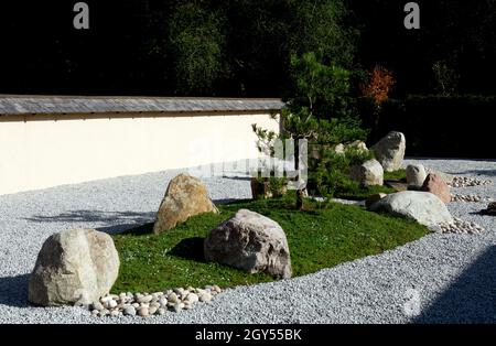 Islands of Peace, Japanischer Garten, war Memorial Park, Coventry, West Midlands, England, Großbritannien Stockfoto