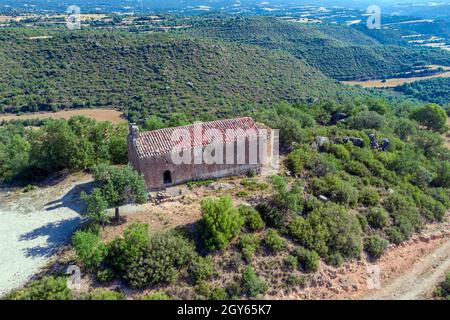 Hermitage Heiliger Erlöser des Coll de la Aguda, in Tora La Segarra, Katalonien Spanien. Luftaufnahme Stockfoto