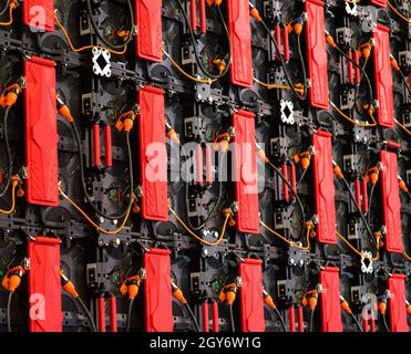 Rückwandplatine, Rückseite des Großbildschirms, LED-Anzeigen für Werbeschaltung Stockfoto