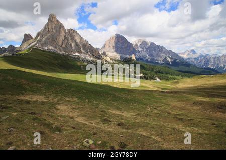 Die Dolomiten mit den Bergen Nuvolau und Averau Stockfoto