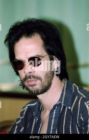 Arezzo Italien 2001-07-08: Nick Cave während der Pressekonferenz beim Arezzo Wave Festival Stockfoto