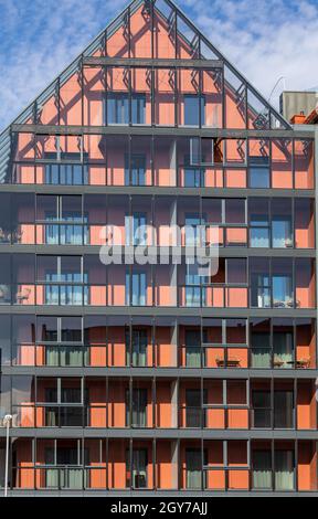 Danzig, Polen - 6. September 2020: Moderne Architektur der Kornspeicher-Insel in der Altstadt von Danzig. Polen Stockfoto