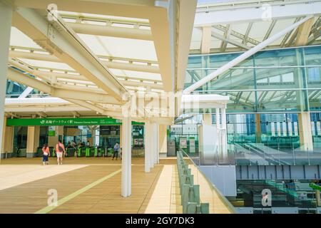 Bild der Takanawa Gateway Station. Drehort: Metropolregion Tokio Stockfoto