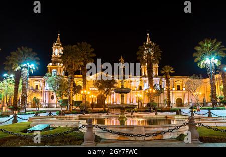 Basilica Cathedral an der Plaza De Armas von Arequipa in Peru Stockfoto