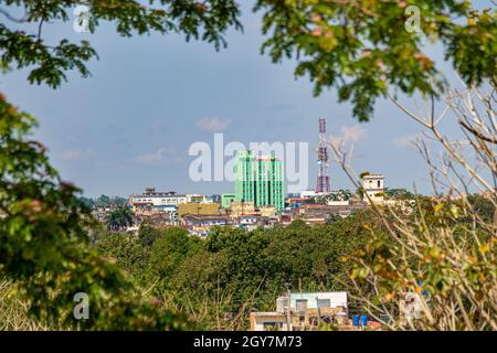 Blick von Loma del Capiro auf die Innenstadt von Santa Clara Stockfoto