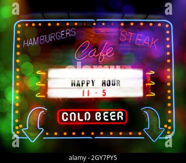 Photo Composite, Neon Sign Happy Hour, Cold Beer und Cafe Stockfoto