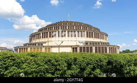 Blick auf das Gebäude der Hundertjahrhalle in Breslau, Polen Stockfoto