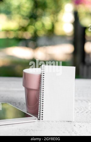 Beruhigende Und Erfrischende Umgebung, Ideen Für Den Garten-Coffee-Shop Stockfoto