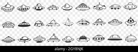 UFO und fliegende Platten im Cosmos Doodle Set. Sammlung von handgezeichneten verschiedenen Formen und Formen des UFO-Fliegens im Weltraum isoliert auf transparentem Bac Stockfoto