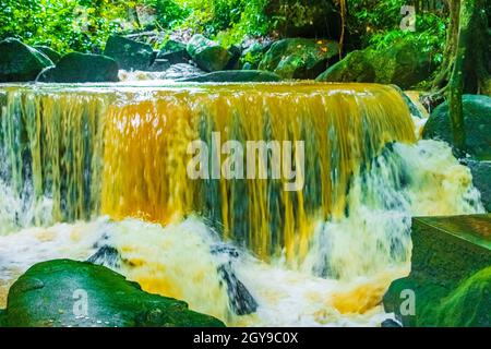 Tar Nim Wasserfall & Secret Magic Garden Regenzeit auf Koh Samui in Surat Thani Thailand. Stockfoto