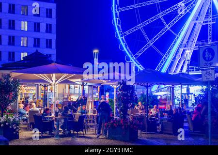Dresden: Platz Postplatz, Riesenrad in Sachsen, Sachsen, Deutschland Stockfoto