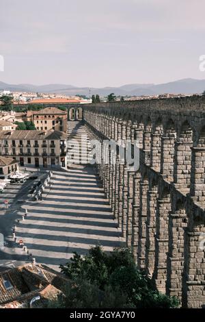 Das Aquädukt von Segovia: Eines der am besten erhaltenen, erhöhten römischen Aquädukte und das wichtigste Symbol Stockfoto