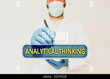 Konzeptuelle Darstellung Analytisches Denken, Wort für die Aufteilen komplexer Probleme in einfache Komponenten Wissenschaftler, der neue Technologie demonstriert, Arzt gibt Stockfoto