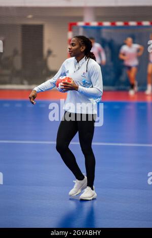 Creteil, Frankreich. Oktober 2021. Coralie Lassource aus Frankreich beim Training der französischen Handballmannschaft der Frauen am 7. Oktober 2021 im La Maison du Handball in Creteil, Frankreich - Foto Antoine Massinon/A2M Sport Consulting/DPPI Credit: DPPI Media/Alamy Live News Stockfoto