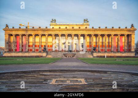 Berlin Altesmuseum aka Museum of Antiquities bei Sonnenuntergang, Berlin, Deutschland Stockfoto