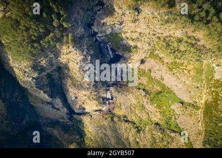 Fisgas de ermelo Wasserfall Drohne Luftaufnahme in Mondim de Basto Stockfoto