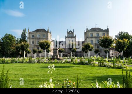 Coburg, 19. Juli 2021: Schloss Ehrenburg am Schlossplatz Stockfoto