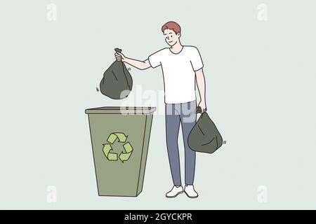 Ökologie sparen und Recycling-Konzept. Junger lächelnder Mann Cartoon-Figur stehend hält Müllsäcke getrennt für Recycling-Vektor-Illustration Stockfoto