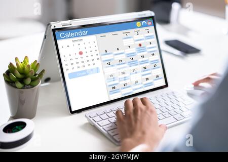 Buchung Meeting Kalender Termin Auf Laptop Online Stockfoto