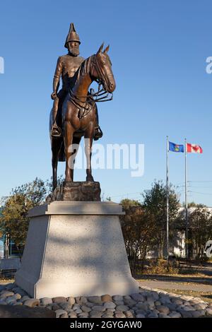 Colonel James Alexander Farquharson MacLeod Statue auf dem Pferderücken in Fort Calgary. Er war commissioner der North West Mounted Police 1876 - 1880. Kanada. Stockfoto