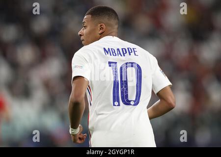 Turin, Italien, 7. Oktober 2021. Kylian Mbappe von Frankreich während des Spiels der UEFA Nations League im Juventus-Stadion in Turin. Bildnachweis sollte lauten: Jonathan Moscrop / Sportimage Stockfoto