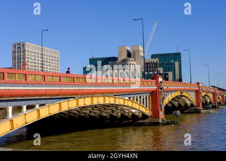 Vauxhall Bridge, London, UK Stockfoto