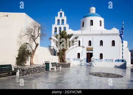 Orthodoxe Panagia Platsan-Kirche, Oia, Santorini, Kykladen, Griechenland, Europa Stockfoto
