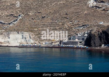 Red Beach, Kókkini Ámmos in der Nähe von Akrotíri, Santorin, Kykladen, griechische Inseln, Griechenland, Europa Stockfoto