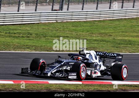 Istanbul, Türkei. Okt. 2021. Yuki Tsunoda (JPN) AlphaTauri AT02. 08.10.2021 Formel-1-Weltmeisterschaft, Rd 16, Großer Preis Der Türkei, Istanbul, Türkei, Übungstag. Bildnachweis sollte lauten: XPB/Press Association Images. Quelle: XPB Images Ltd/Alamy Live News Stockfoto