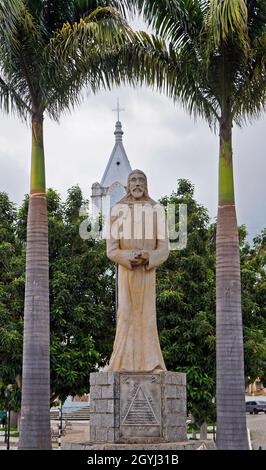 RITAPOLIS, MINAS GERAIS, BRASILIEN - 27. JANUAR 2020: Statue von Tiradentes auf dem öffentlichen Platz im Stadtzentrum Stockfoto