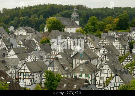 Drohnenansicht im Transkriptionsdorf Freudenburg auf Deutschland Stockfoto