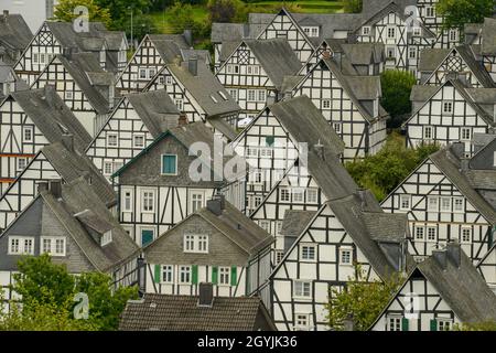 Drohnenansicht im Transkriptionsdorf Freudenburg auf Deutschland Stockfoto