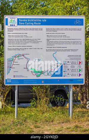 Belgrad, Serbien - 04. Oktober 2021: Karte der Sava-Radroute Erholung in Serbien. Stockfoto