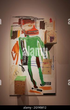 Werke von Jean-Michel Basquiat , Peter Doig , david Hockney , Bridget Riley , Radiohead x Stanley Donwood , wie man vollständig verschwinden 9-15 Oktober Christie Partner mit radiohead Thom Yorke zu präsentieren Kunstwerke von Stanley Donwood , erstellt für das Album Kid A , Angeboten in erster geöffnet 5-19 Oktober 2021 . 1-54 Neudefinition des Trends - Geschichten in der Entstehung kuratiert 9-15. Oktober 2021 . Bold Black British) Kuratiert von Aindrea Emelife, bis zum 21. Oktober wird Christie's in Zusammenarbeit mit der visionären Kuratorin Aindrea Emelife das Erbe schwarzer britischer Künstler präsentieren. Stockfoto