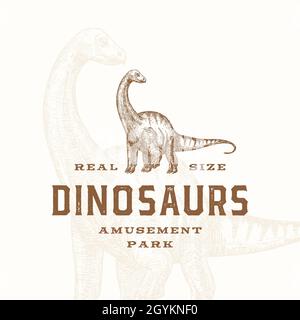 Real Size Dinosaurs Amusement Park Abstraktes Zeichen, Symbol oder Logo Vorlage. Handgezeichnetes Apatosaurus Reptil mit Premium Typografie und Hintergrund Stock Vektor